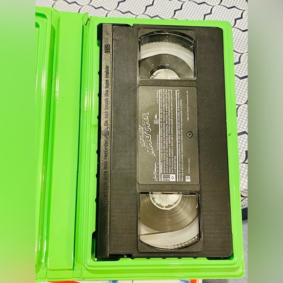 THE GREAT MUPPET CAPER and THE MUPPET CHRISTMAS CAROL VHS - Picture 7 of 8